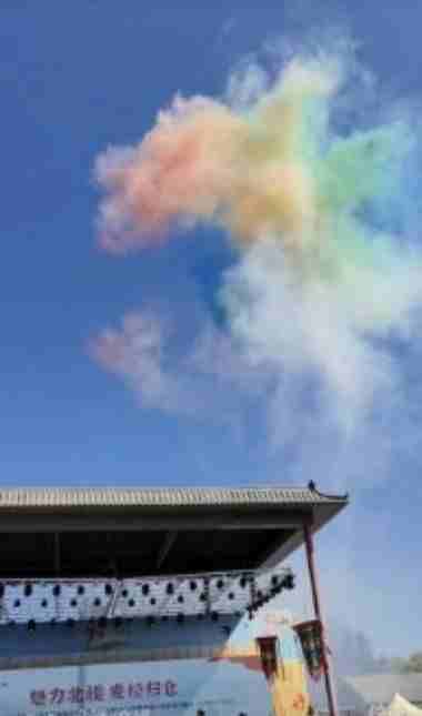 河套平原麦浪涌 临河区开启丰收盛景