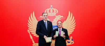 杏林承古训  	国药济苍生 记著名“岑岐山”品牌创始人吴焕兴