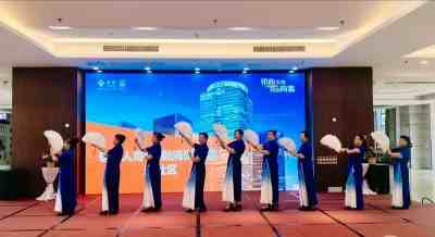 粤爱尚艺术团携手泰康人寿开展敬老慰问演出