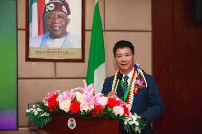 中国蜜桃品牌获喀麦隆驻华大使馆认可 孙永军推动中喀健康领域合作