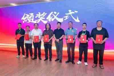 中国医学形象代言人  民族复兴的人民功臣——-张延德 和光同尘张延德觉者