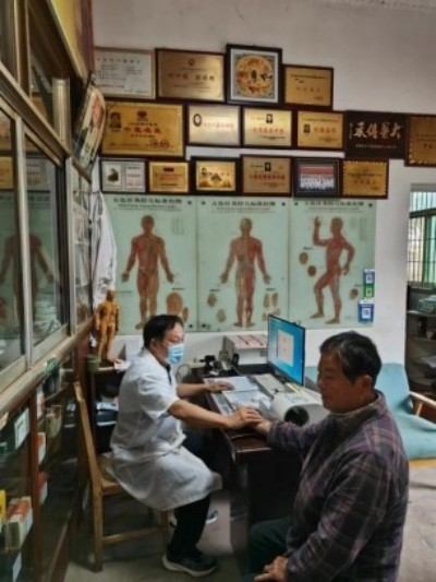 仁心仁术铸就名医之路——钱国锋