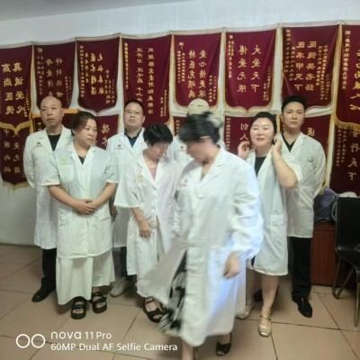 民族的精英  人民的楷模 中国妈妈爱心联盟  唐建华