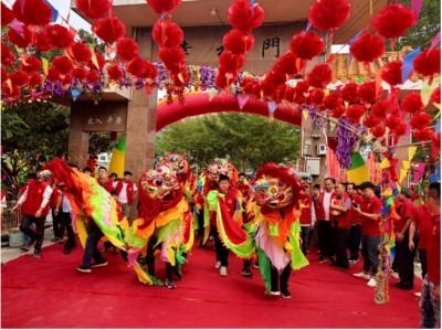 博白大垌镇低垌村：百年客家古村迎姑姐 敬老传情绘就乡村文明新图景