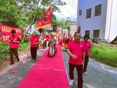 博白大垌镇低垌村：百年客家古村迎姑姐 敬老传情绘就乡村文明新图景