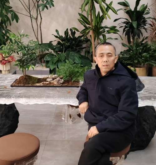 佛医融仁术 岐黄济众生 ——记国医名师、中医专家王庆东的济世之路