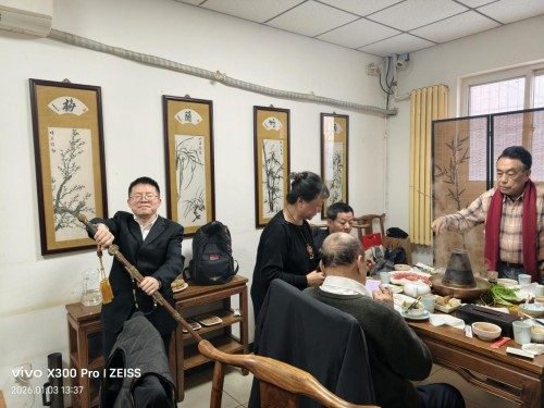 【诺贝尔奖孵 化中心会客厅】