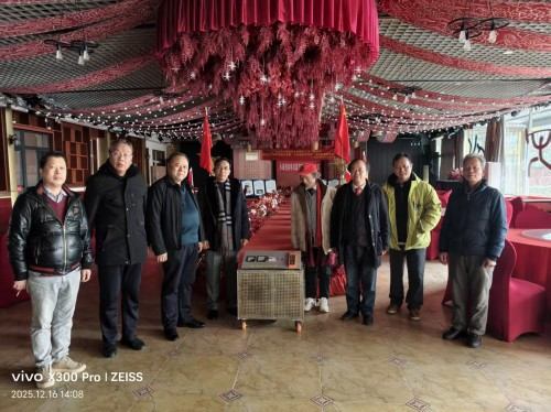 【诺贝尔奖孵 化中心 会客厅】