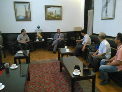 【诺贝尔奖 孵 化中心会 客厅】